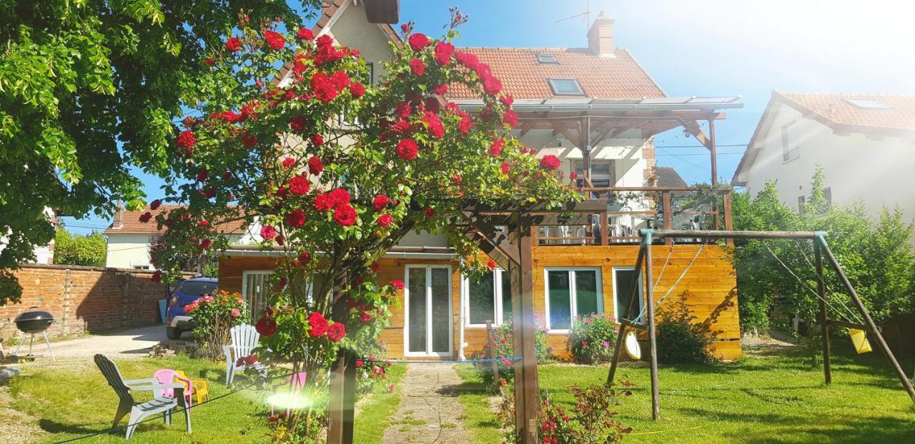 T4 Climatise A 20 Mn De Disney Et 50 De Paris Dans Jolie Maison Briarde Mortcerf 外观 照片
